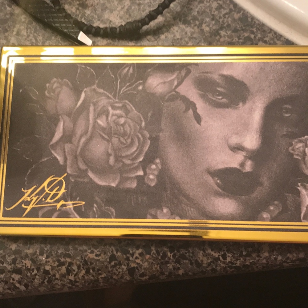 Kat Von D 10th Anniversary Palette